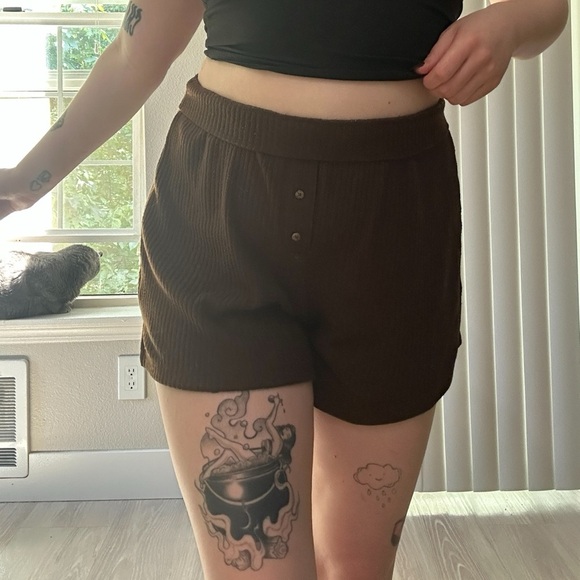 Abercrombie & Fitch High Waist Brown Shorts - Picture 1 of 4